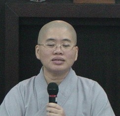 1353664797uAYZVAZ3_s.jpg